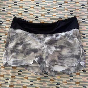 Gap fit maternity shorts